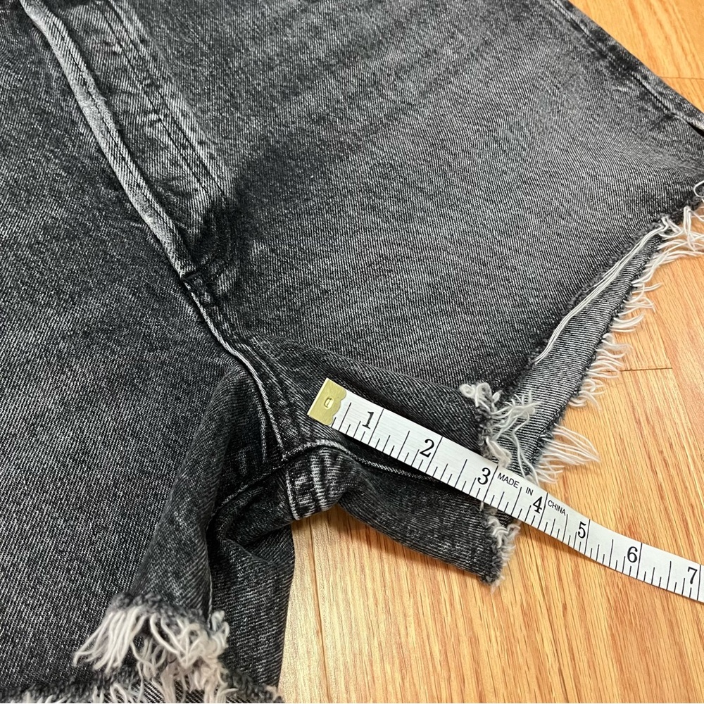 Agolde Dee Grey Jean Short Moxy - Picture 12 of 13